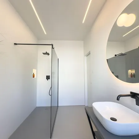 New Stylish 2br 2 Bathrooms 2 Min To Bacvice Apartman