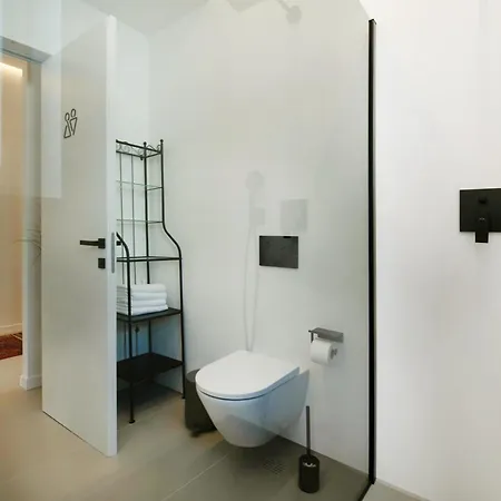 New Stylish 2br 2 Bathrooms 2 Min To Bacvice Apartman Split