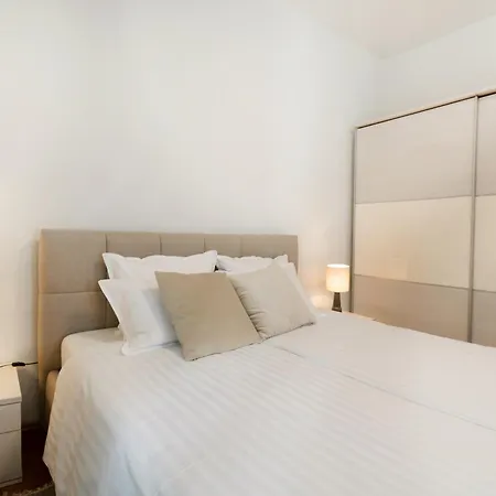 New Stylish 2br 2 Bathrooms 2 Min To Bacvice *