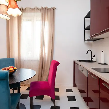 New Stylish 2br 2 Bathrooms 2 Min To Bacvice アパート スプリト